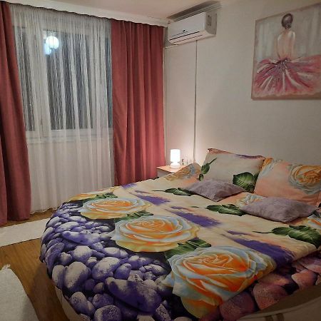 Apartman Rada 2 Bijeljina Exteriör bild