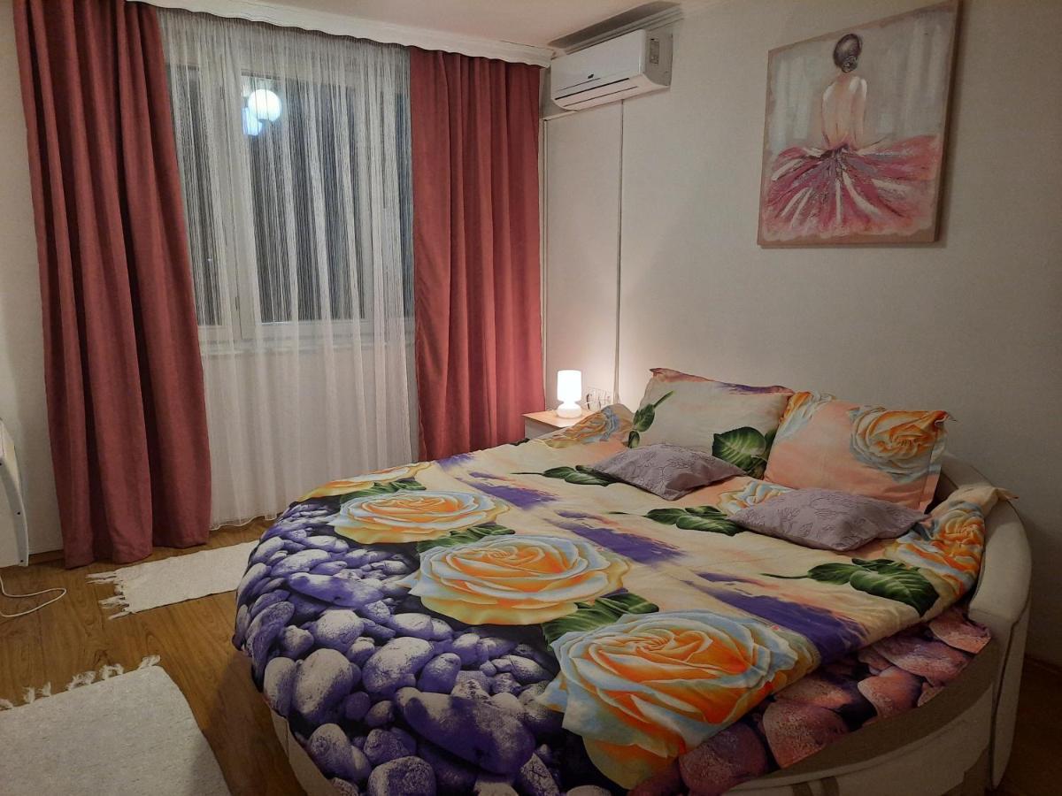 Apartman Rada 2 Bijeljina Exteriör bild