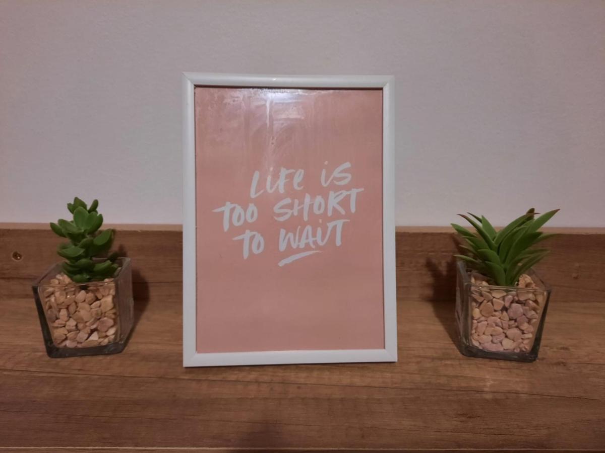 Apartman Rada 2 Bijeljina Exteriör bild